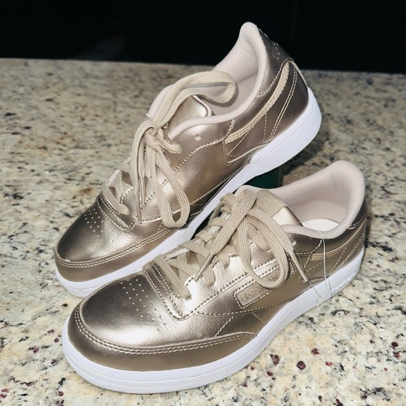 Reebok Shoes - Reebok 517 Club C Metallic Gold Women's Sneakers Size 5 Low Top Ortholite✨
